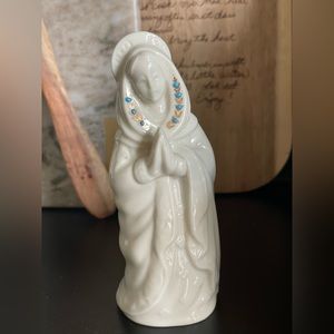 Lenox Porcelain Praying Mary figurine, China Jewels, Nativity piece
